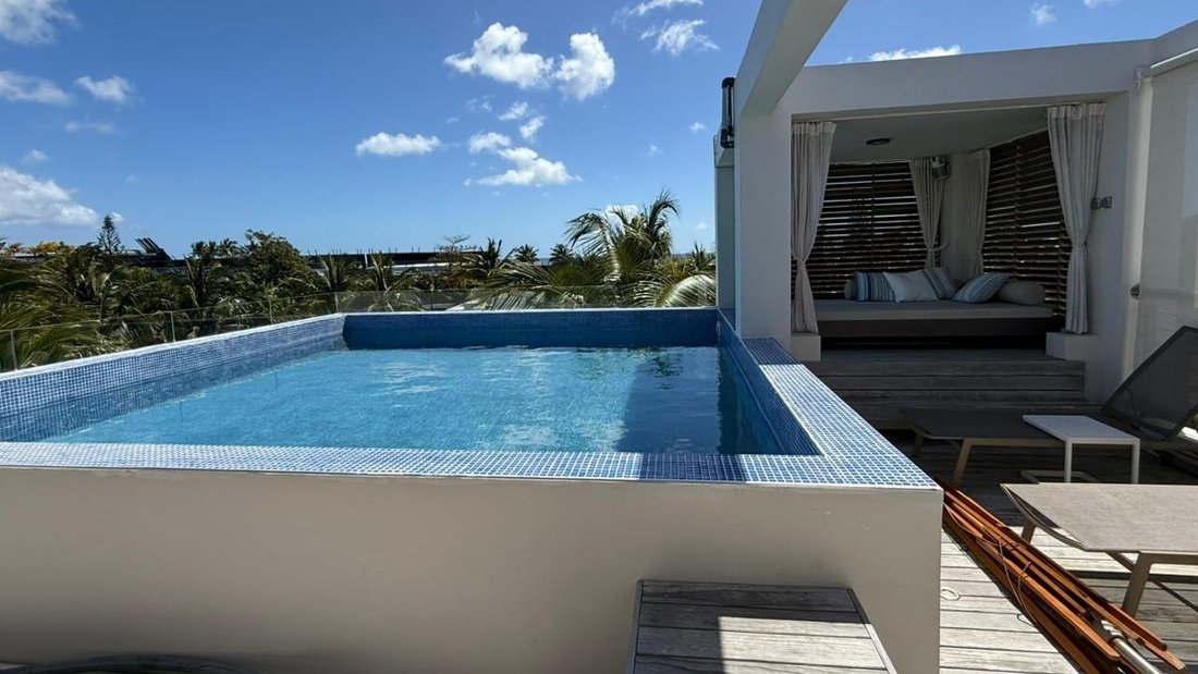 Penthouse in Grand Baie, Rivière du Rempart District, Mauritius 1 - 18310953