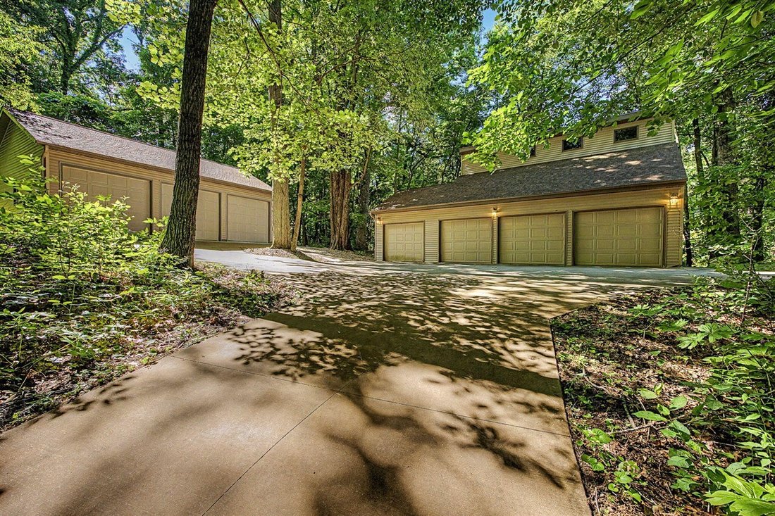 House in Dowling, Michigan, United States 4 - 18309665