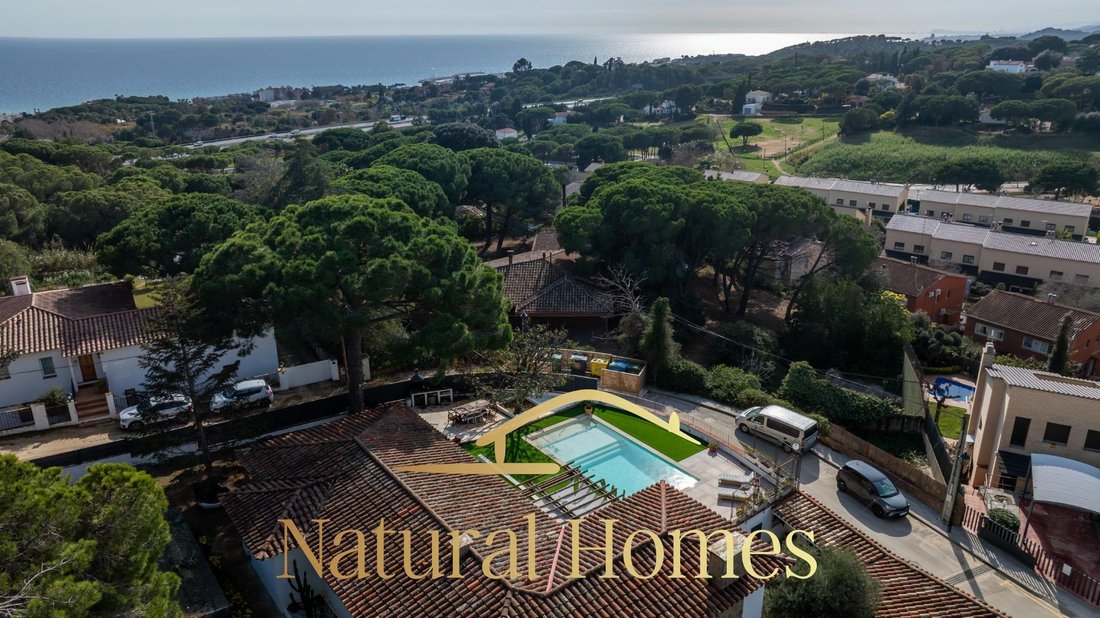 Chalet in Sant Vicenc de Montalt, Catalonia, Spain 3 - 18312376
