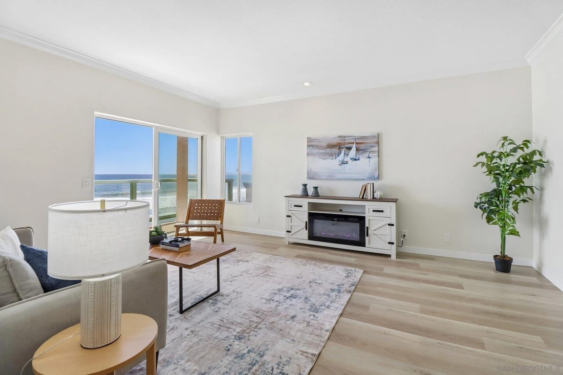 Condo in Imperial Beach, California, United States 5 - 18313354