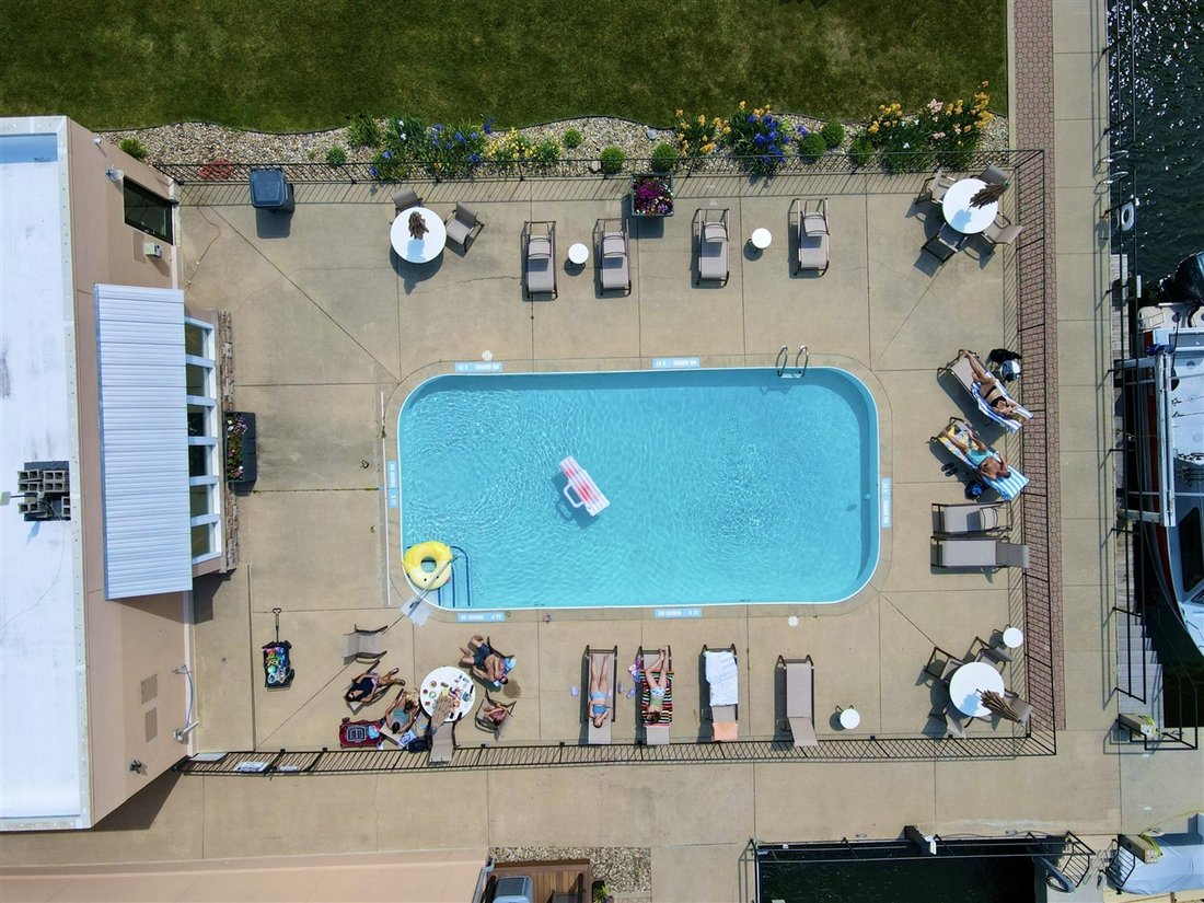Condo in St. Joseph, Michigan, United States 4 - 18307807