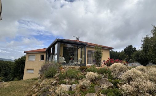 House in Royat, Auvergne-Rhône-Alpes, France 1
