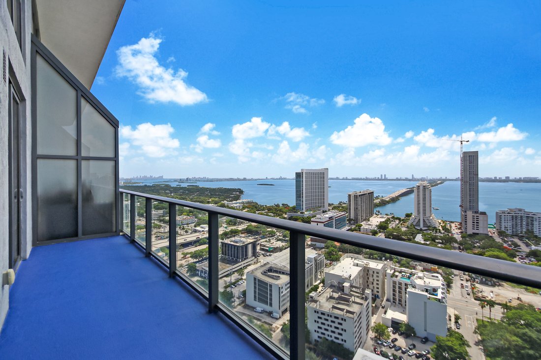 Condo in Miami, Florida, United States 1 - 18316452