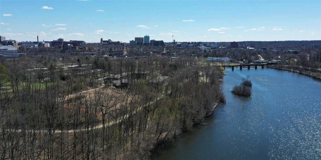 Condo in Ann Arbor, Michigan, United States 3 - 18307990