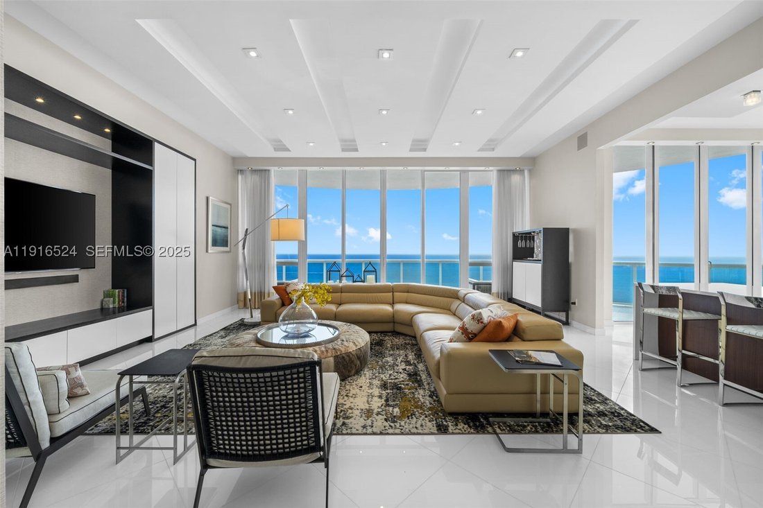 Maison à Sunny Isles Beach, Floride, États-Unis 2 - 16658969