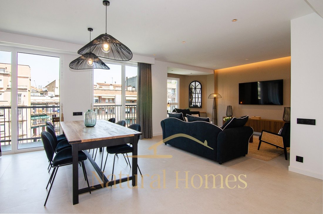 Apartment in Sants-Montjuic, Barcelona, Spain 2 - 18312856