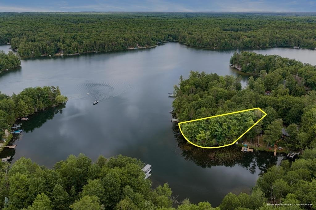 House in Traverse City, Michigan, United States 1 - 18310229