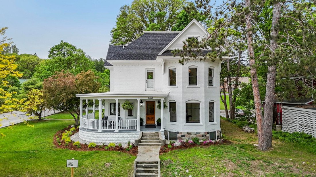 House in Central Lake, Michigan, United States 1 - 18310138