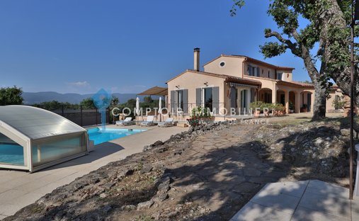House in Centre Nord, Apt, France 1