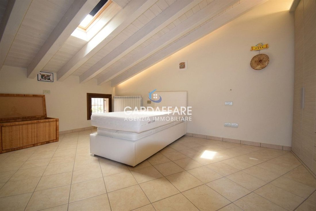 House in Manerba del Garda, Lombardy, Italy 4 - 18311636