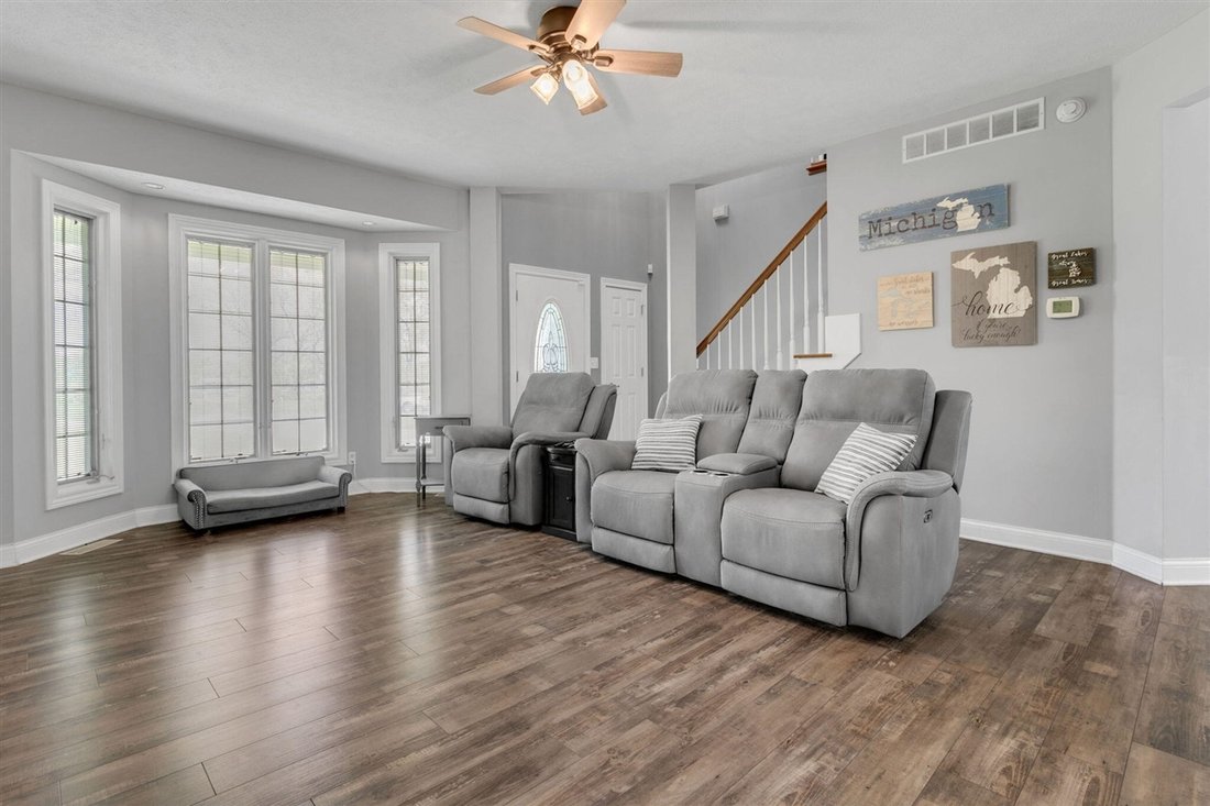 House in Edwardsburg, Michigan, United States 4 - 18309535