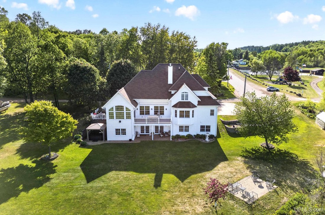 House in Michigamme Township, Michigan, United States 3 - 18309956