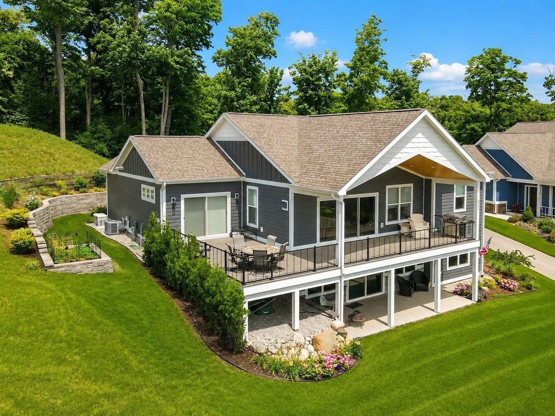 House in Garfield Township, Michigan, United States 1 - 18308129