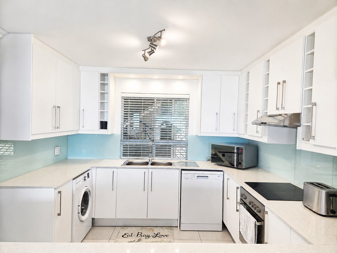 Apartment in Bothasig, Cape Town, South Africa 2 - 18310902