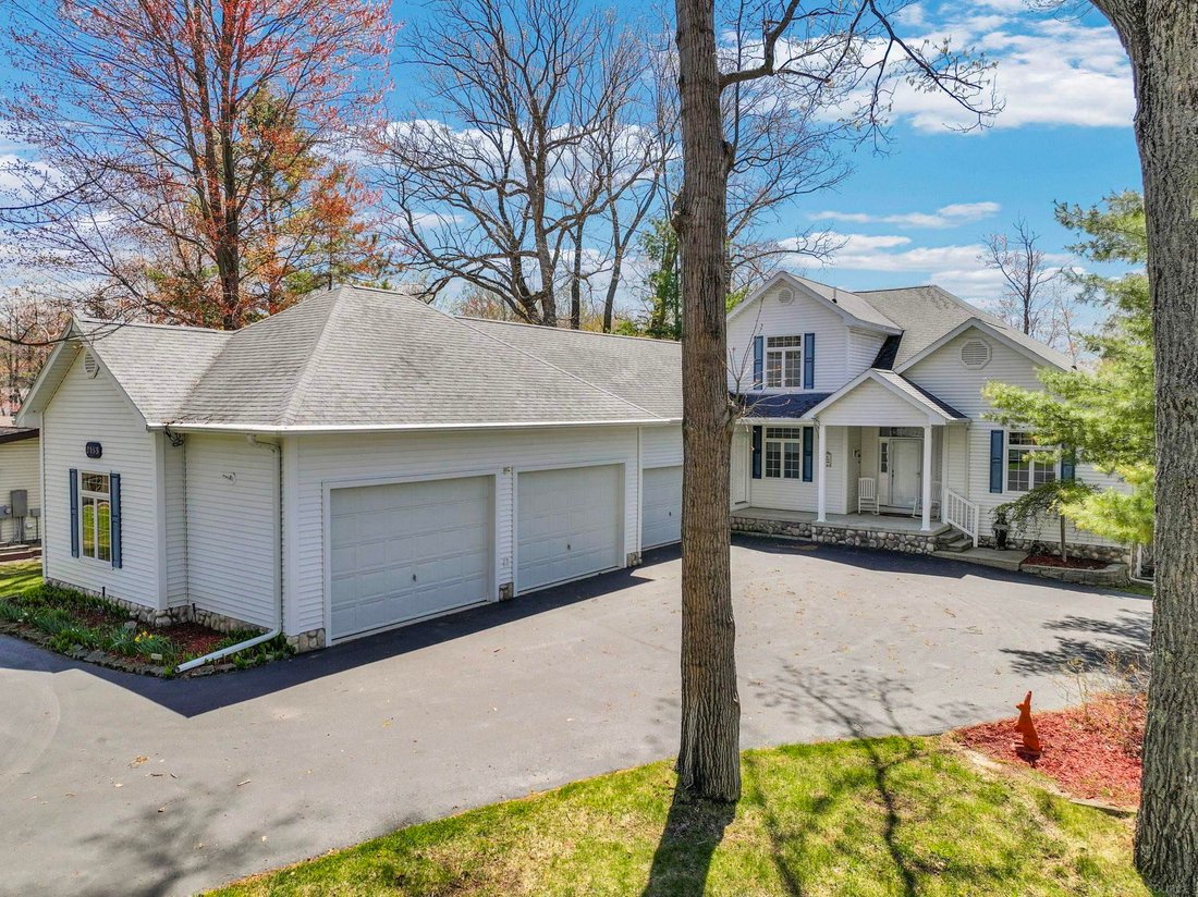 House in Roscommon Township, Michigan, United States 3 - 18309794