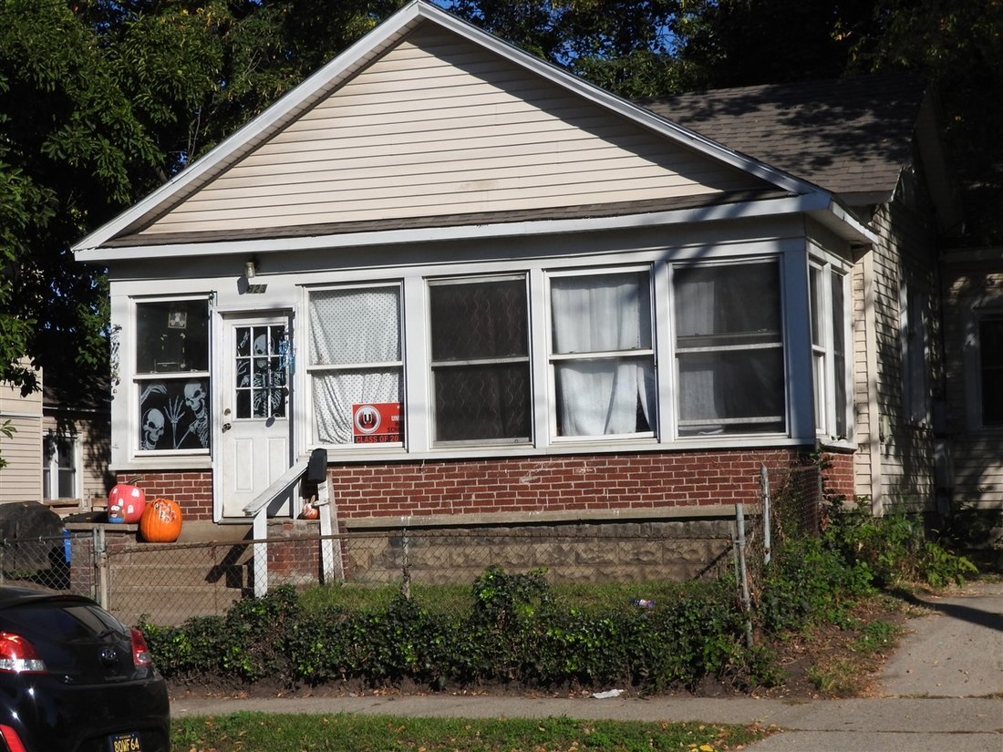 Grand Rapids, Michigan, United States 1 - 18309764