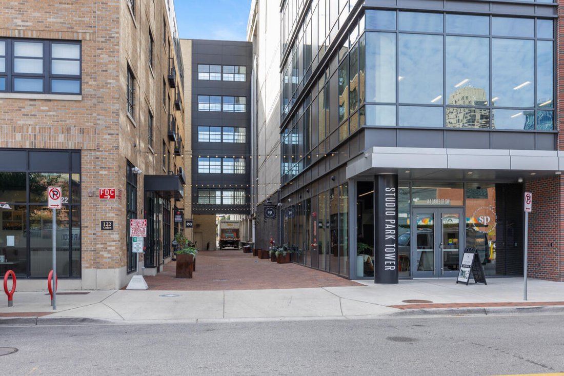 Condo in Grand Rapids, Michigan, United States 5 - 18308467