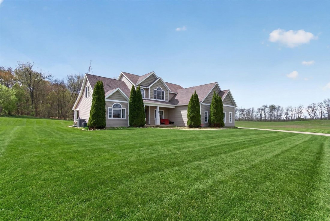 House in Sheridan, Michigan, United States 3 - 18309973