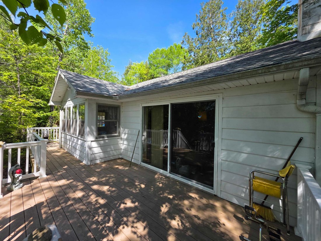 House in Hale, Michigan, United States 4 - 18308124