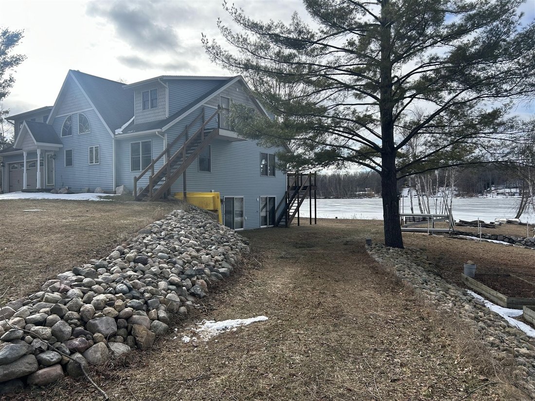 House in Evart, Michigan, United States 4 - 18309850
