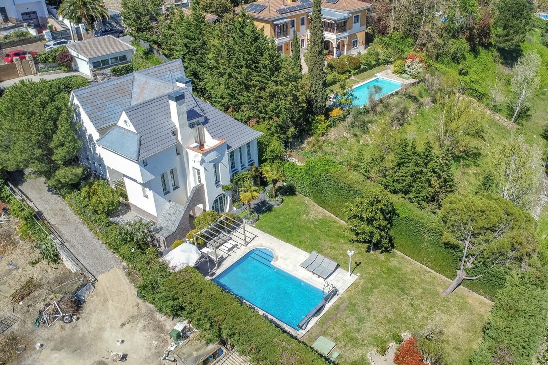 Villa in Torrelodones, Comunidad de Madrid, Spain 2 - 18312754