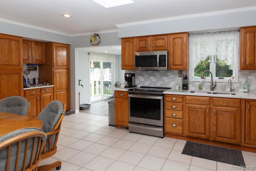 House in Novi, Michigan, United States 3 - 18308693