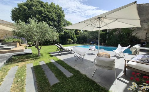 Maison à Centre Ville, Cuxac-d'Aude, France 1