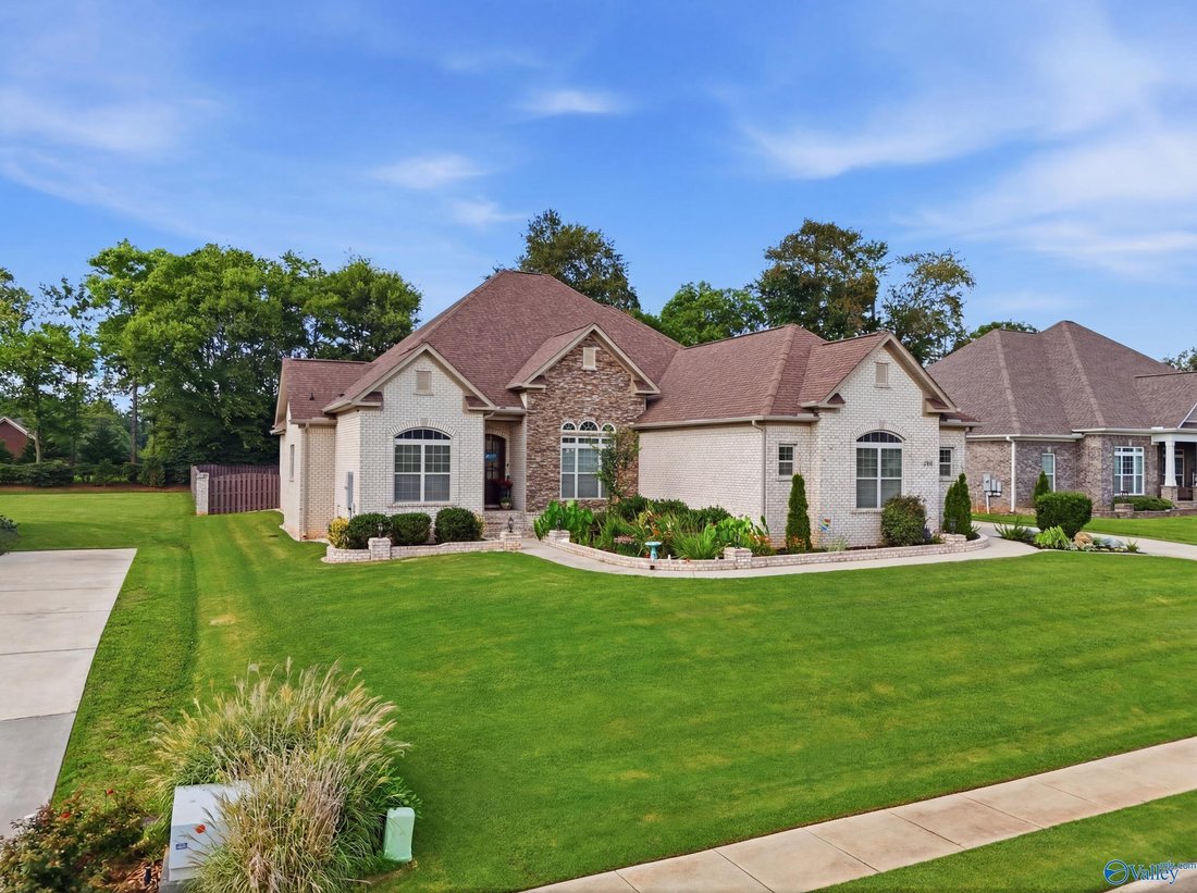 House in Redstone Arsenal, Alabama, United States 3 - 18311749
