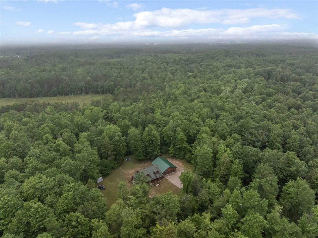 House in Cadillac, Michigan, United States 5 - 18309830