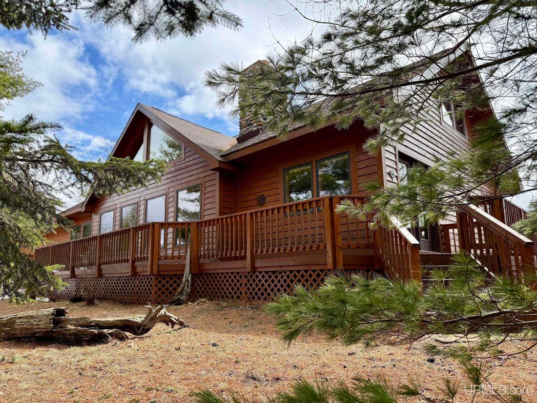 House in Marquette, Michigan, United States 1 - 18308912
