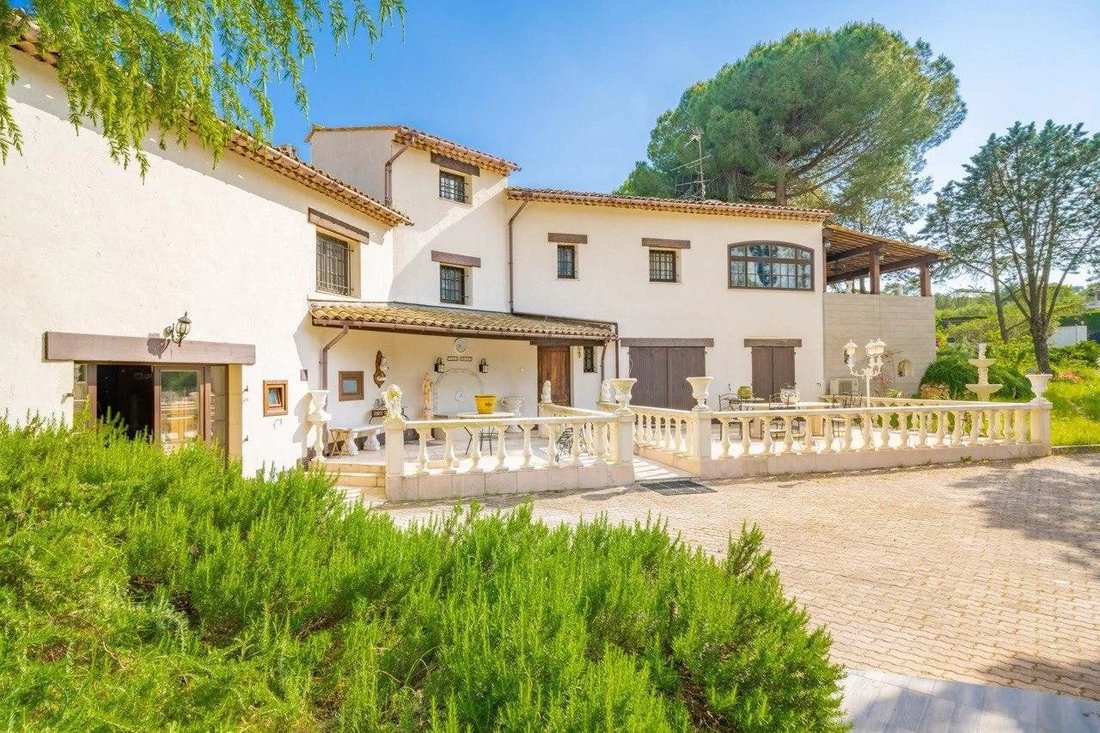 House in Les Indes les-Groulles, Mouans-Sartoux, France 2 - 18310349
