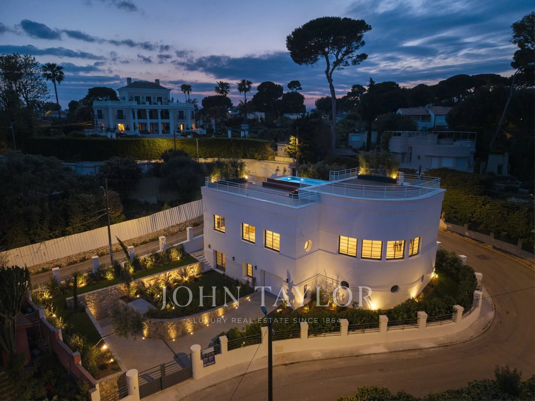 Villa in Antibes, Provence-Alpes-Côte d'Azur, France 1 - 18310404