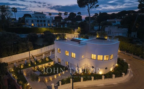 Villa in Antibes, Provence-Alpes-Côte d'Azur, France 1