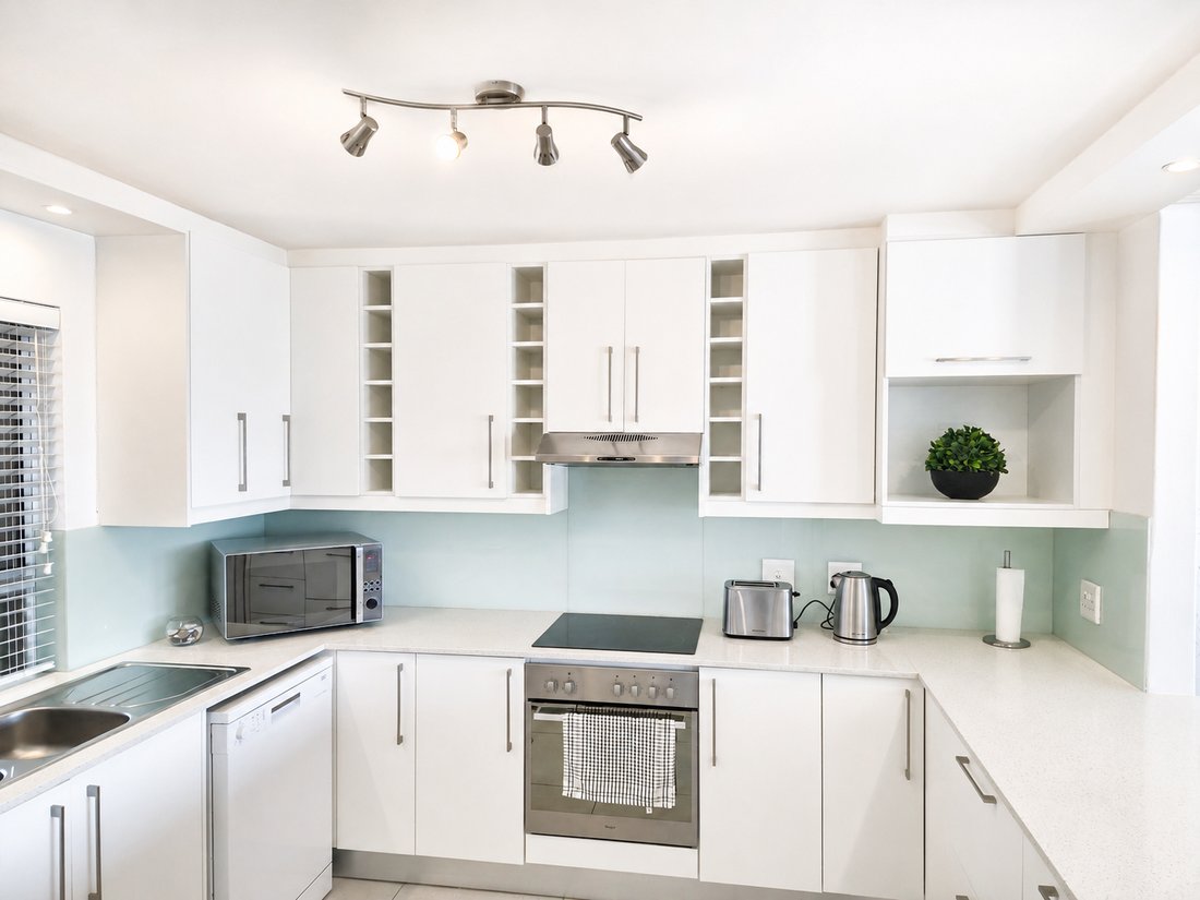Apartment in Bothasig, Cape Town, South Africa 3 - 18310902