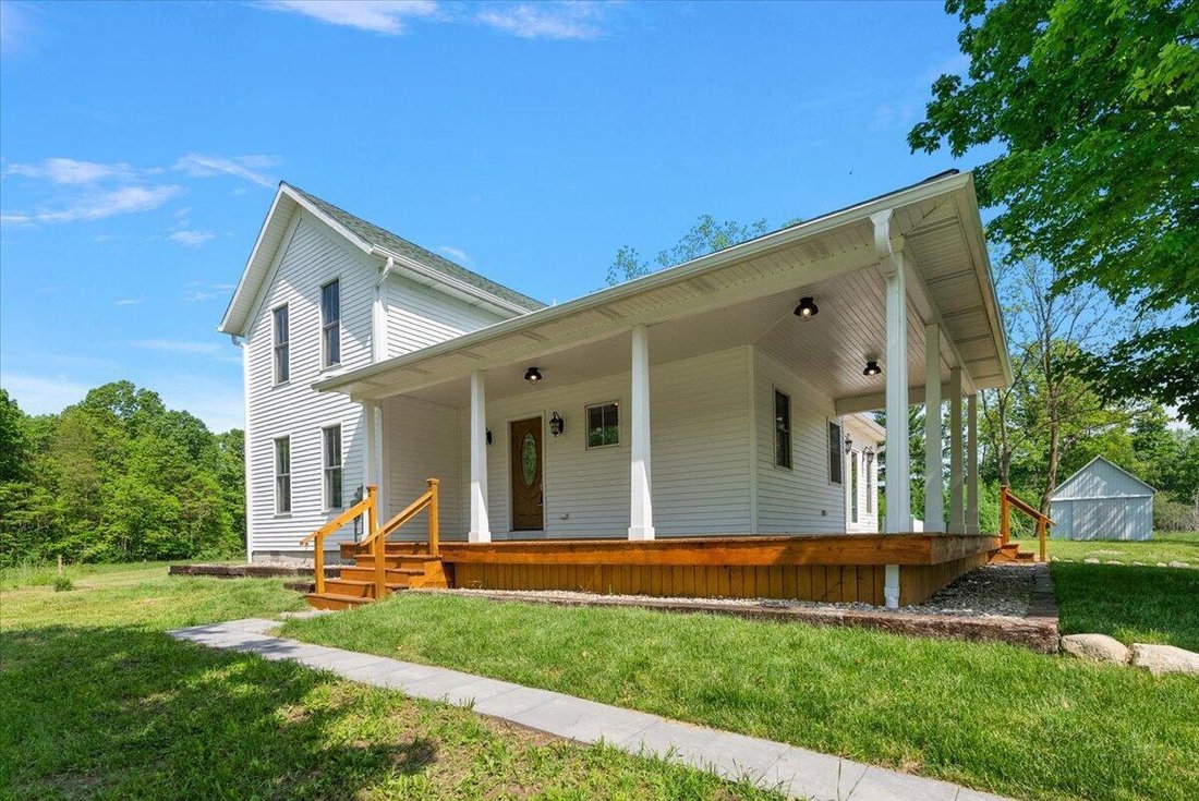 House in Grand Junction, Michigan, United States 3 - 18310043
