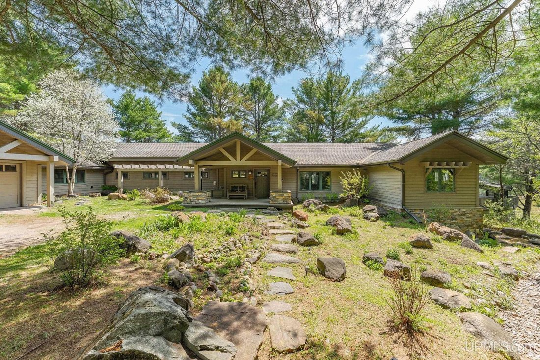 House in Watersmeet, Wisconsin, United States 1 - 18309588