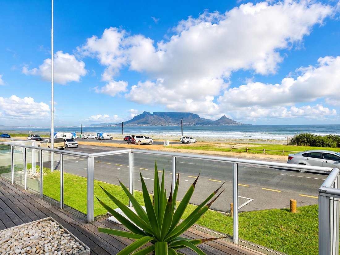 Apartment in Bothasig, Cape Town, South Africa 1 - 18310902