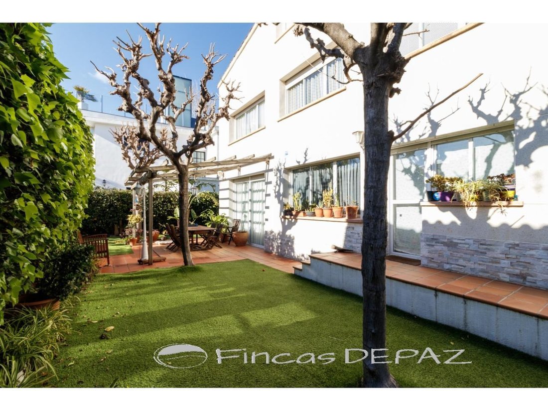 Chalet in Castelldefels, Catalonia, Spain 2 - 18312081