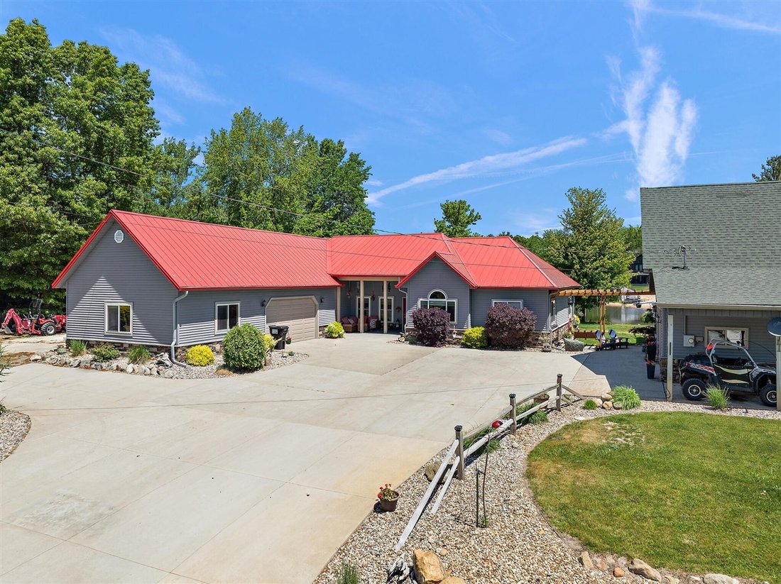 House in Mears, Michigan, United States 2 - 18309848