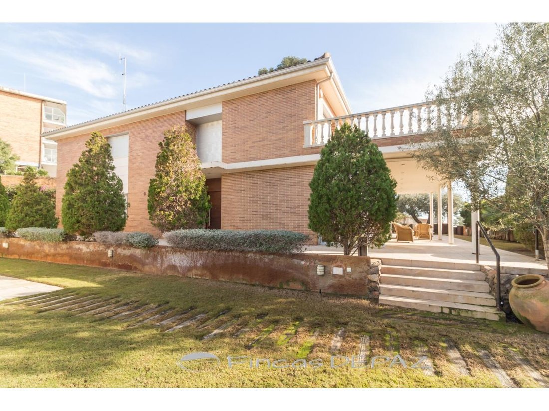Chalet in Castelldefels, Catalonia, Spain 2 - 18312381