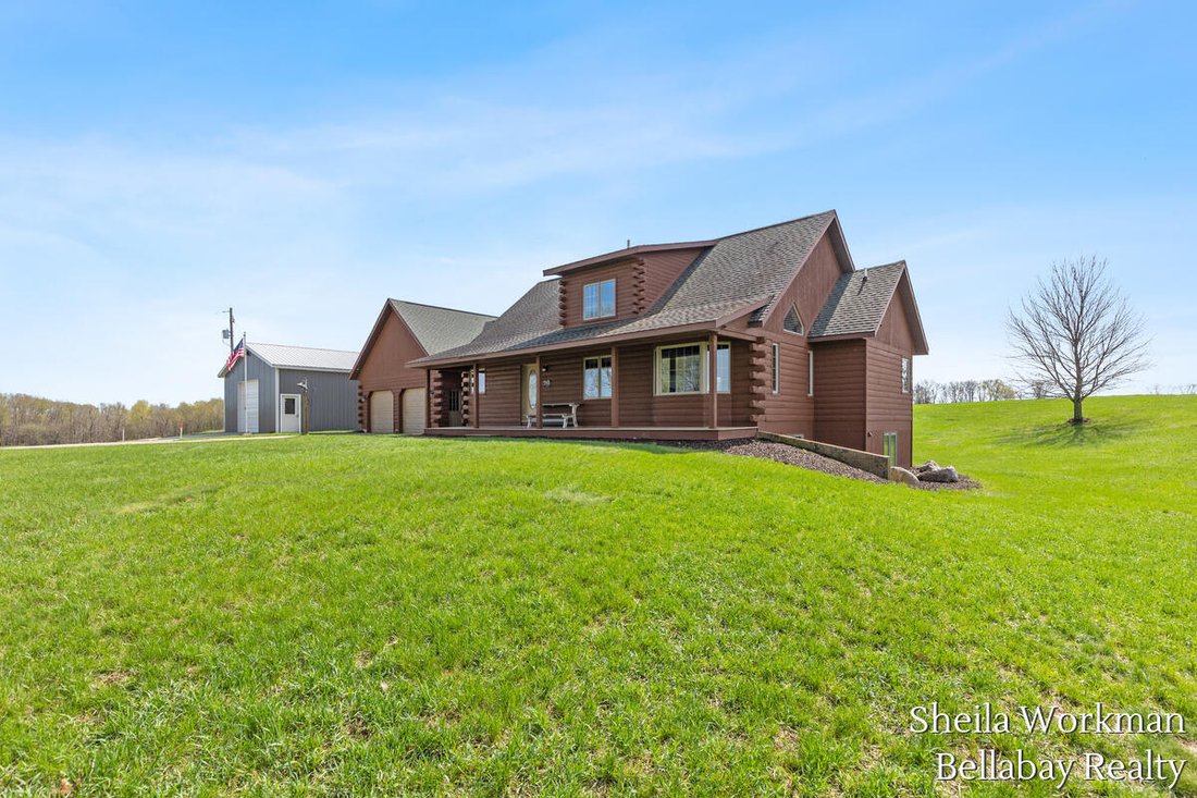 House in Caledonia, Michigan, United States 1 - 18309192