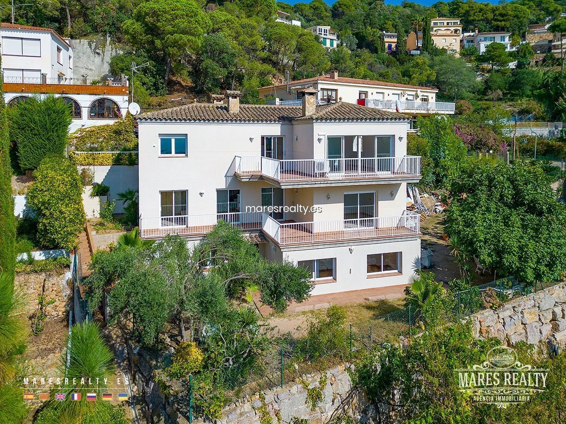 House in Lloret de Mar, Catalonia, Spain 2 - 18312634
