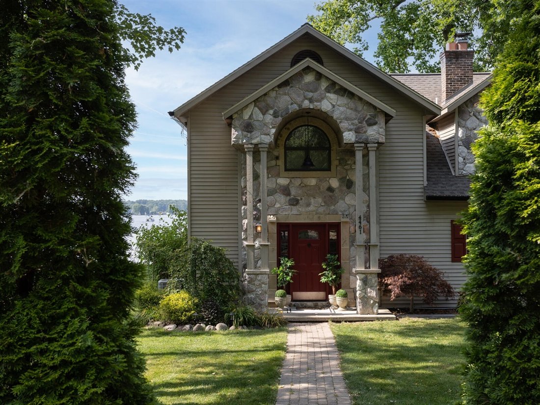 House in Township of Hamburg, Michigan, United States 1 - 18307955