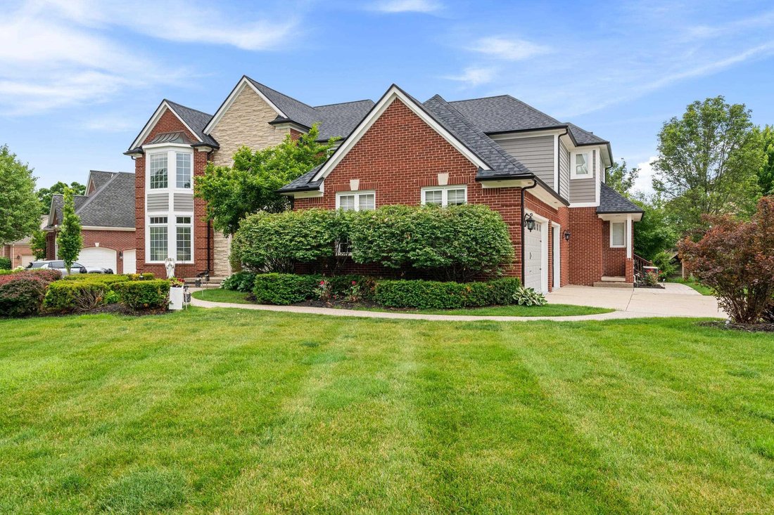 House in Rochester Hills, Michigan, United States 3 - 18307723