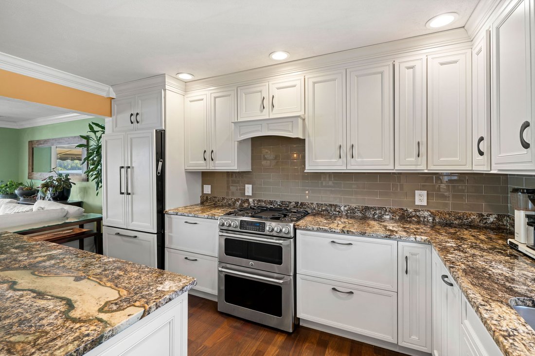 House in Amesbury, Massachusetts, United States 4 - 18311533