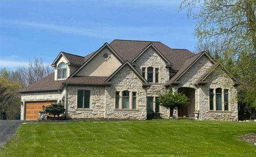 House in Grand Blanc Township, Michigan, United States 1