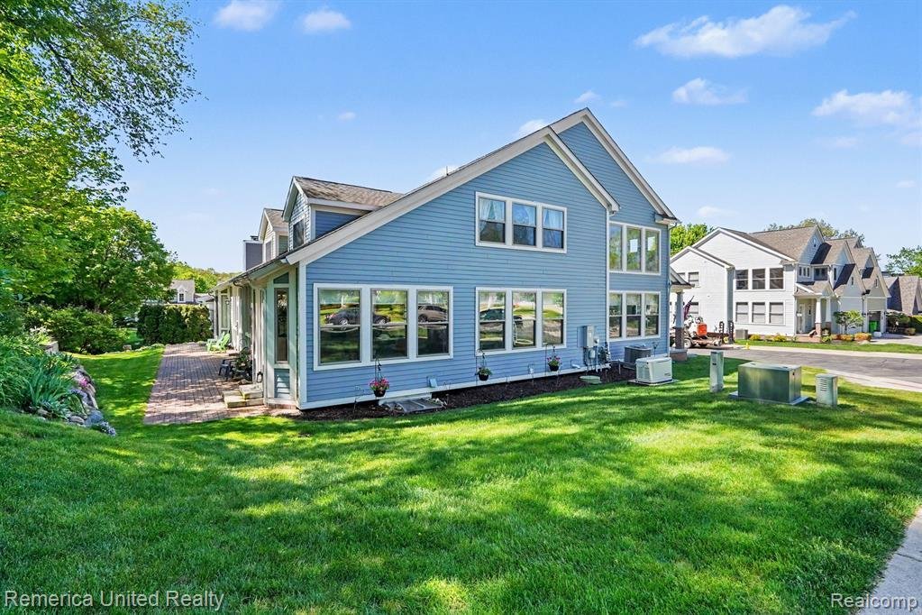 Condo in Milford Charter Township, Michigan, United States 5 - 18307947
