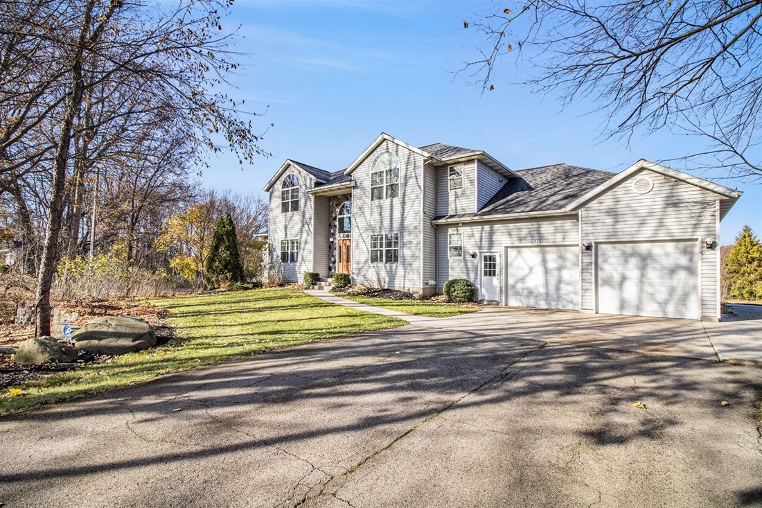 House in Wyoming, Michigan, United States 1 - 18307908