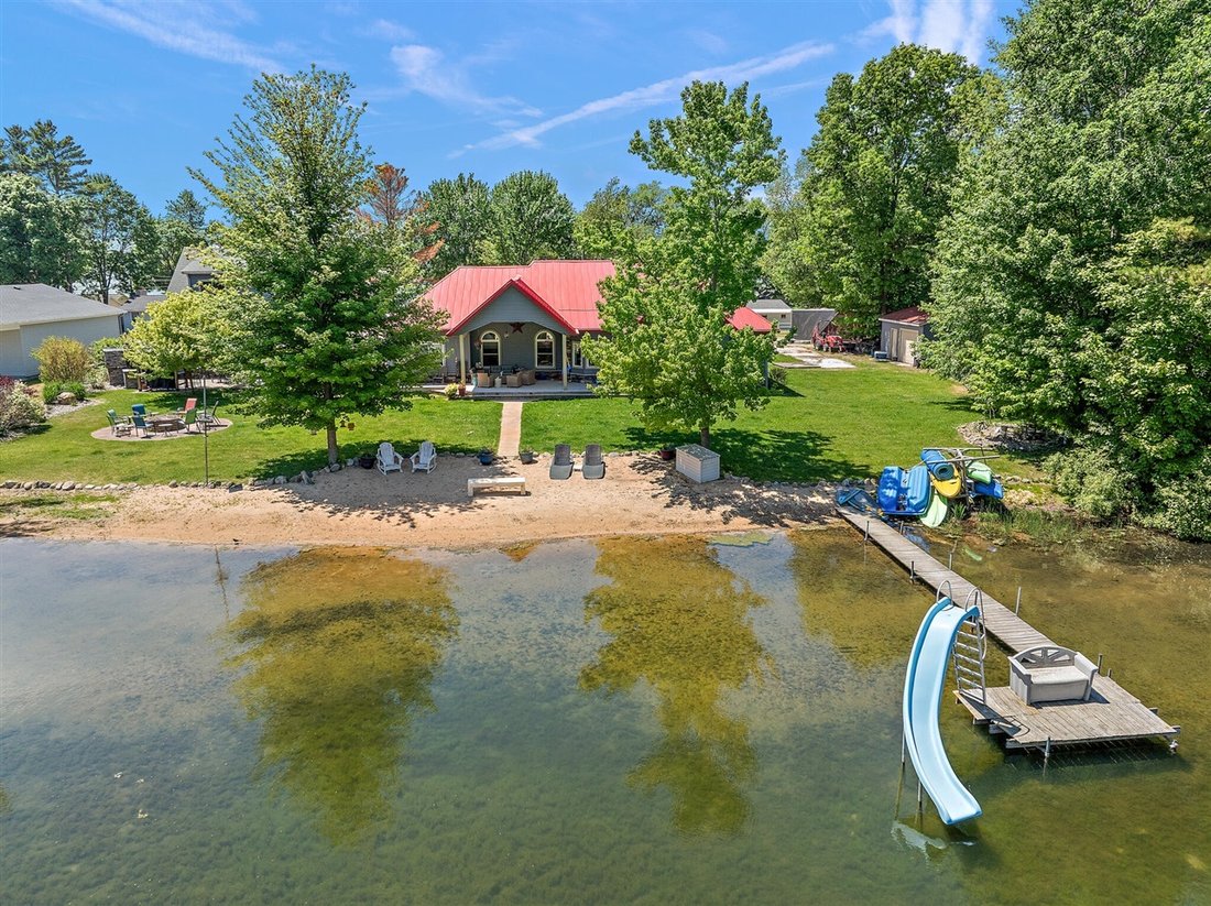 House in Mears, Michigan, United States 1 - 18309848