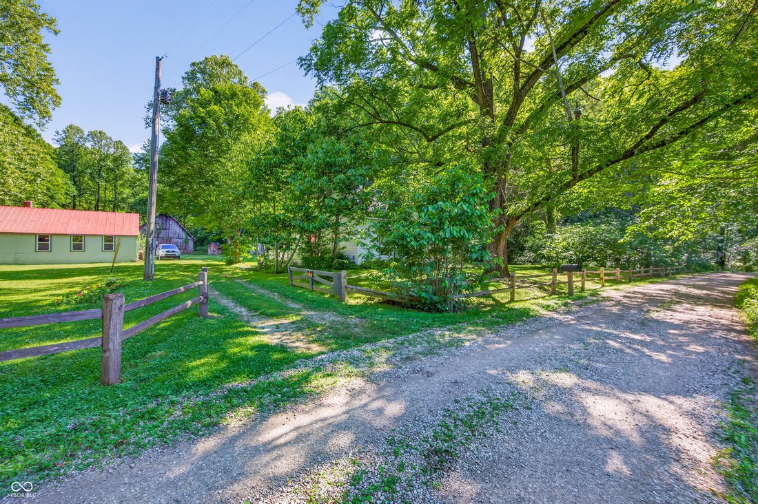 House in Nashville, Indiana, United States 5 - 18311659